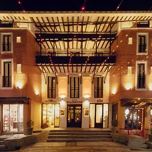 Roadhouse, Thamel, Kathmandu- Contemporary Boutique Katmandú