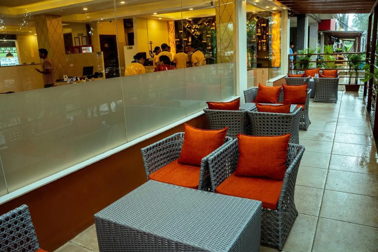 Hotel Black Diamond - Transit Point Inside Hotel Kathmandu 4*,